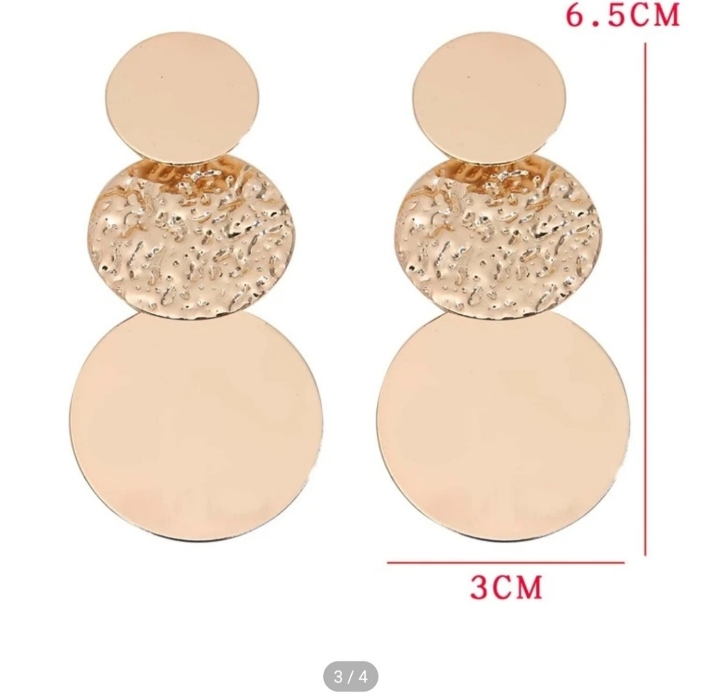 gold circle earrings